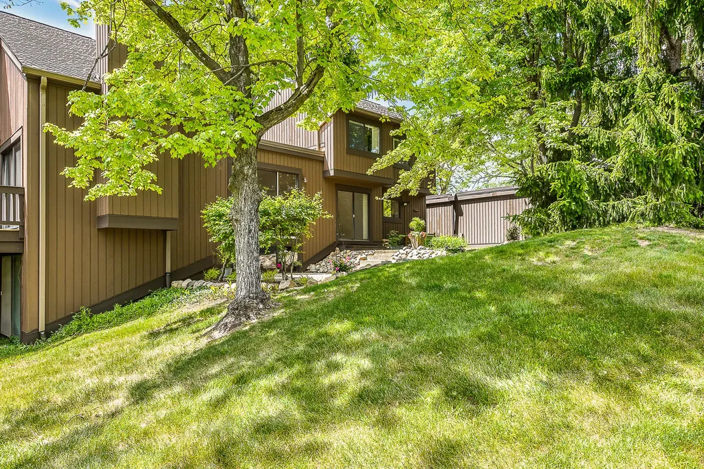 10 Westbury Court Ann Arbor City MI 48105