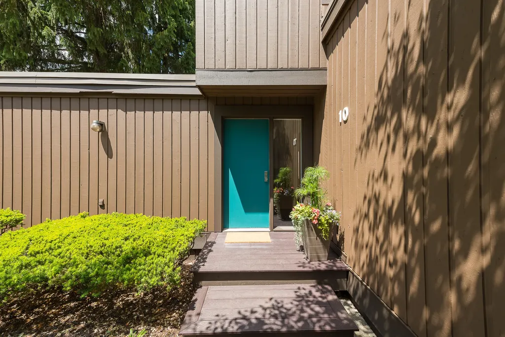 10 Westbury Court Ann Arbor City MI 48105
