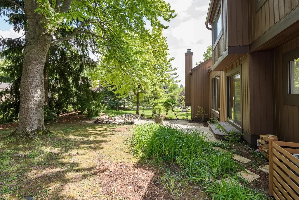 10 Westbury Court Ann Arbor City MI 48105