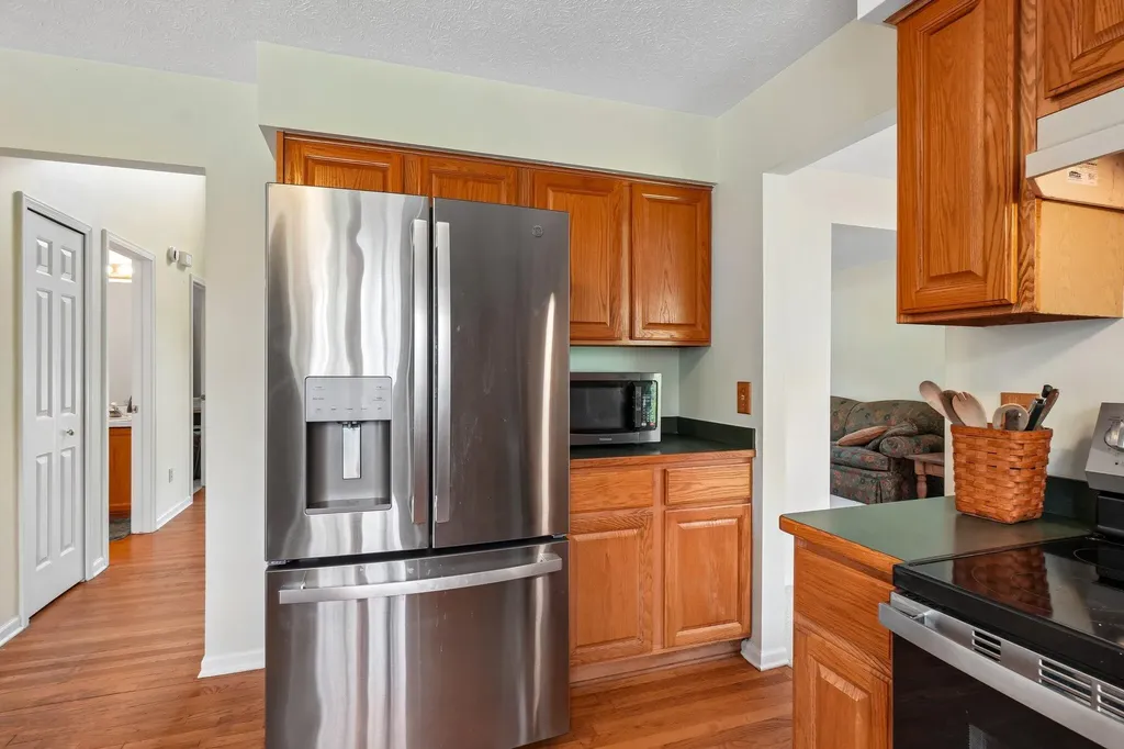 6338 Dalton Ridge Hamburg Township MI 48116