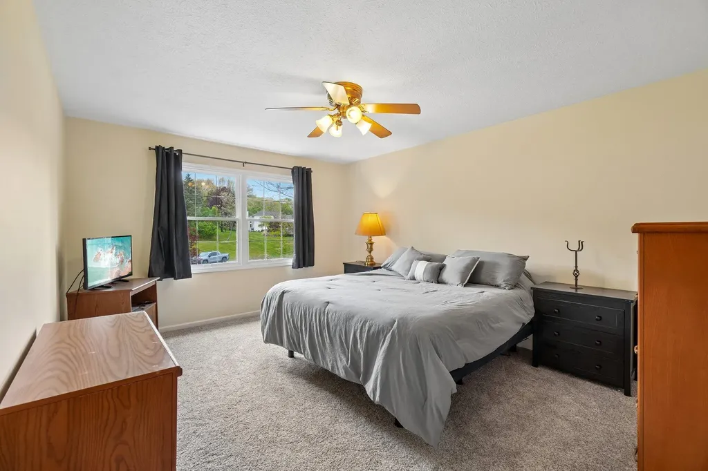 6338 Dalton Ridge Hamburg Township MI 48116