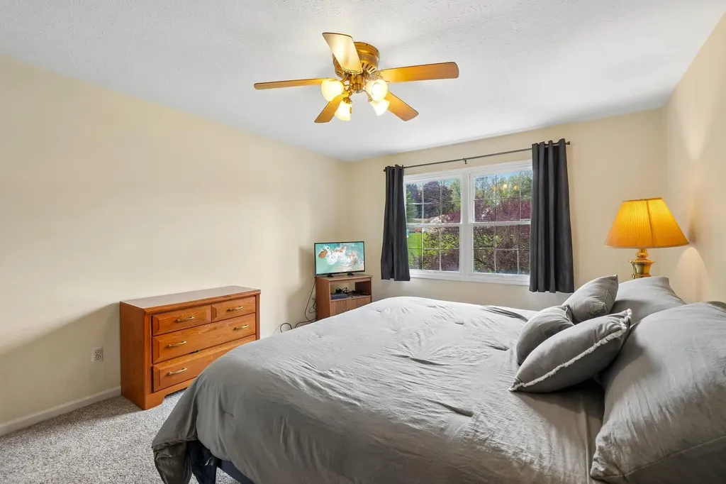 6338 Dalton Ridge Hamburg Township MI 48116