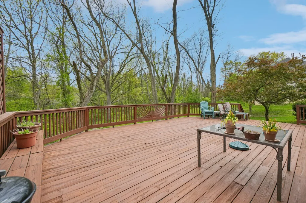 6338 Dalton Ridge Hamburg Township MI 48116