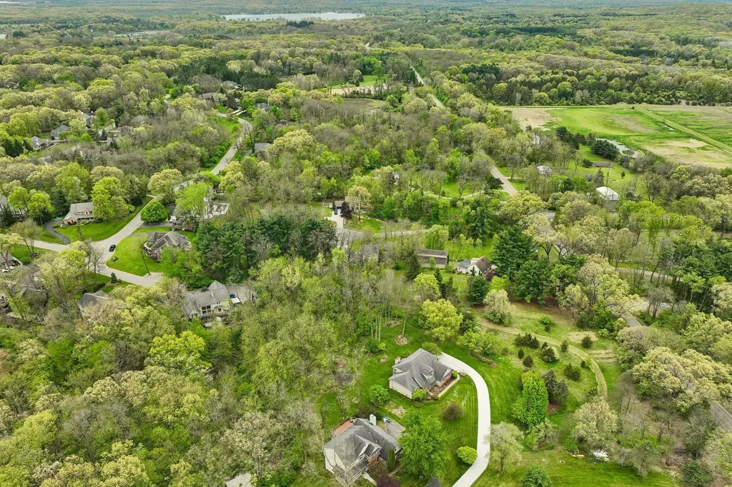 6338 Dalton Ridge Hamburg Township MI 48116