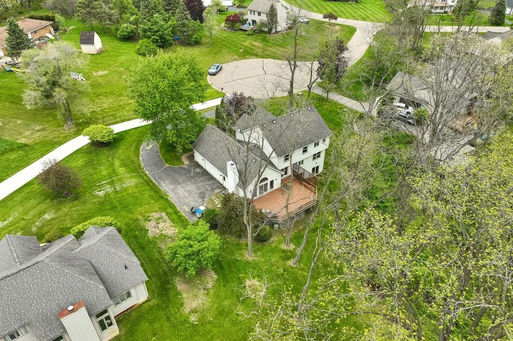 6338 Dalton Ridge Hamburg Township MI 48116