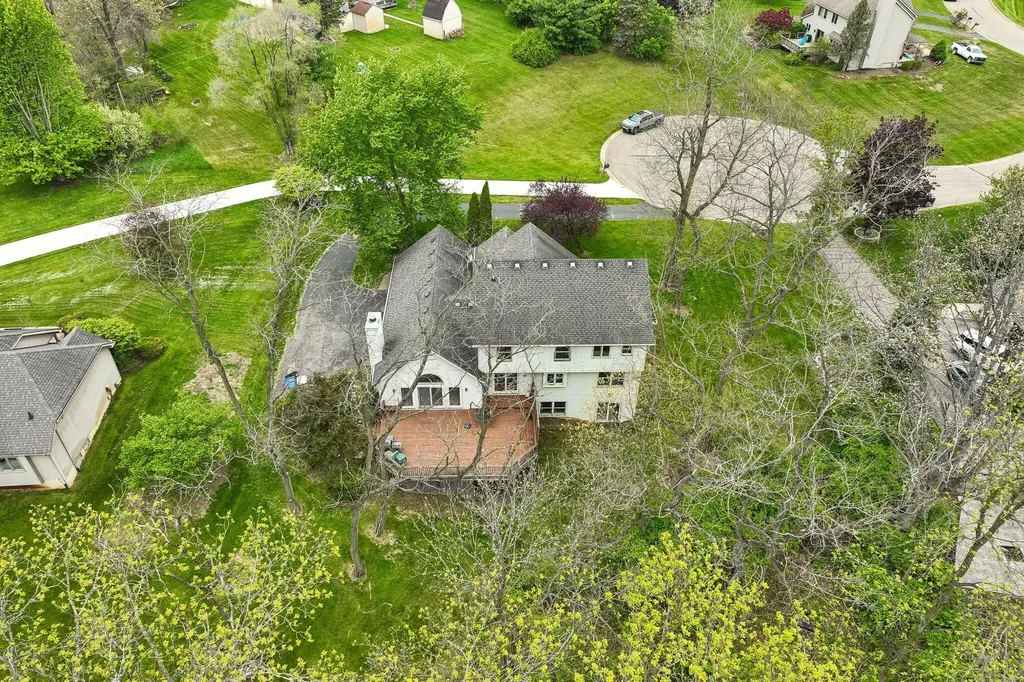 6338 Dalton Ridge Hamburg Township MI 48116