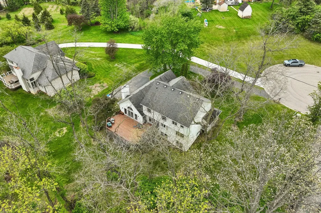 6338 Dalton Ridge Hamburg Township MI 48116