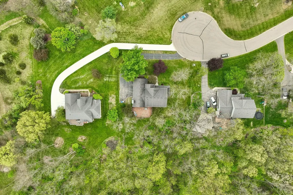 6338 Dalton Ridge Hamburg Township MI 48116