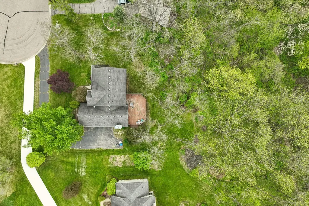 6338 Dalton Ridge Hamburg Township MI 48116