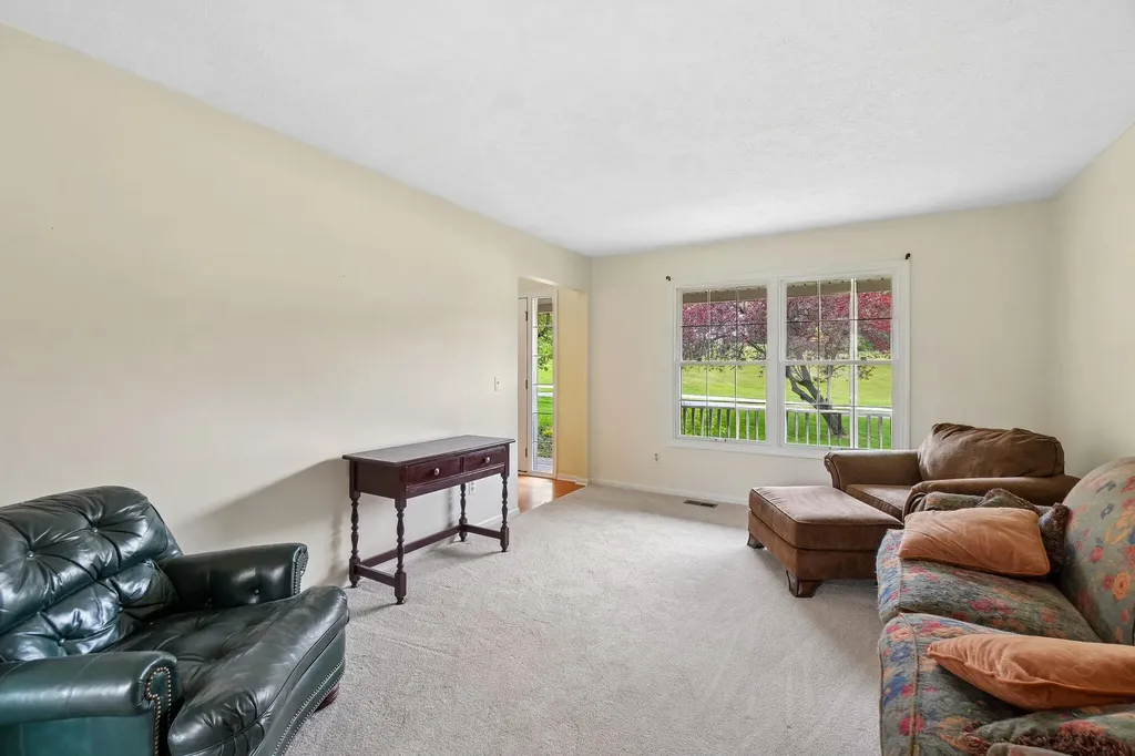 6338 Dalton Ridge Hamburg Township MI 48116