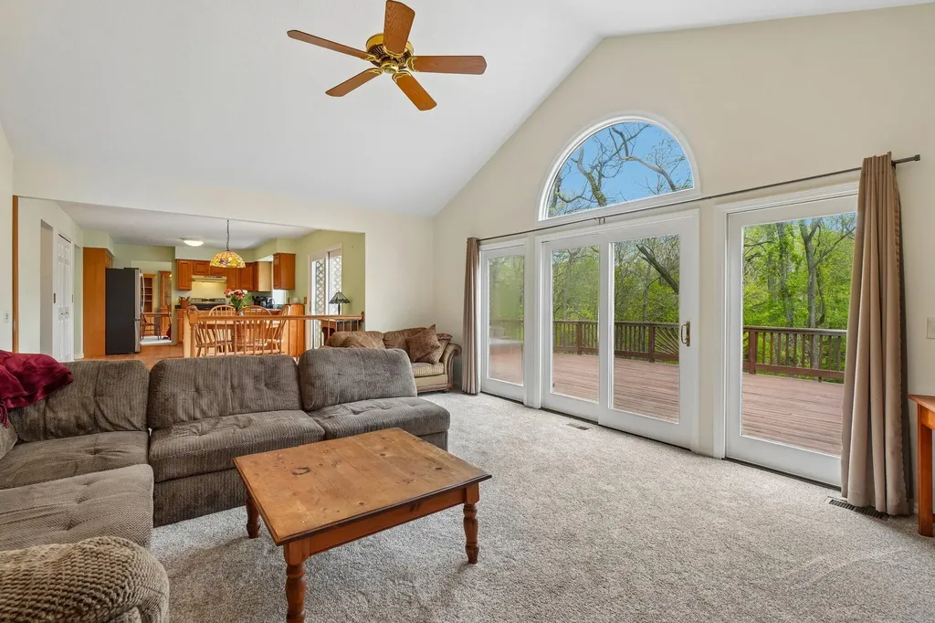 6338 Dalton Ridge Hamburg Township MI 48116