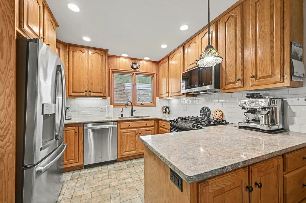 2075 Georgetown Boulevard Ann Arbor City MI 48105