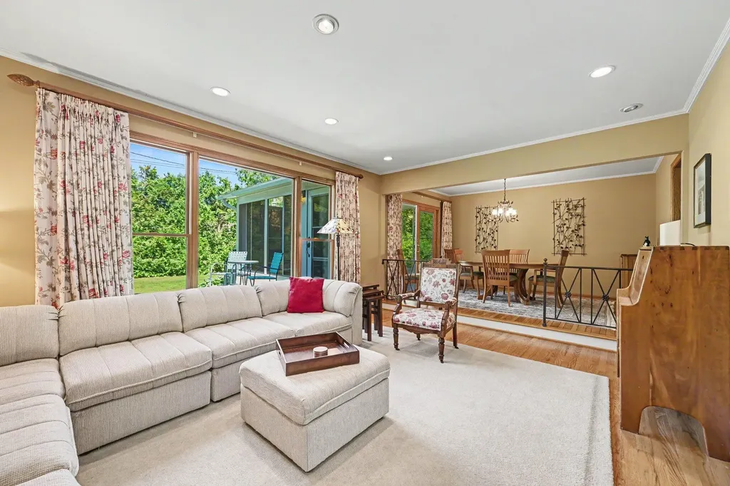 2075 Georgetown Boulevard Ann Arbor City MI 48105