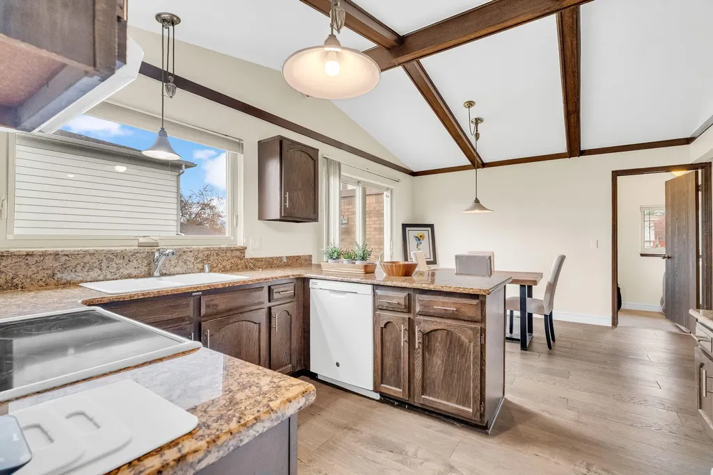 306 Antoinette Drive Rochester Hills City MI 48309