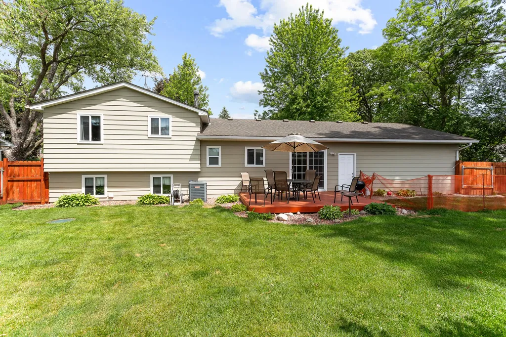 5365 Barkley Street Commerce Charter Township MI 48382