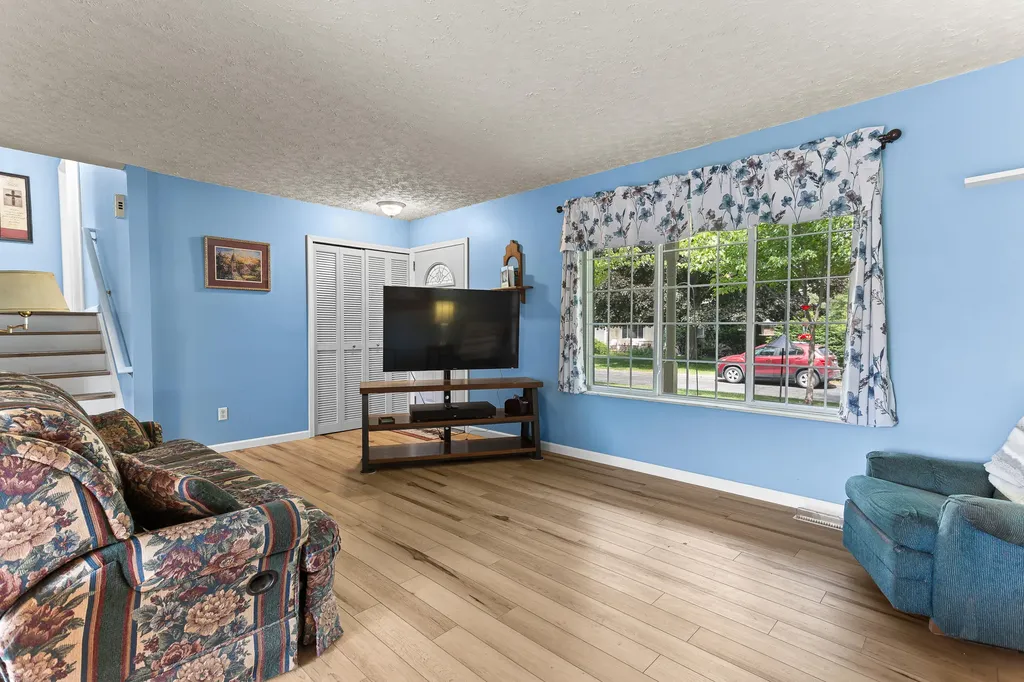 5365 Barkley Street Commerce Charter Township MI 48382