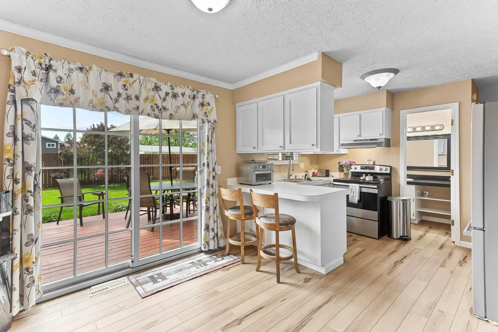 5365 Barkley Street Commerce Charter Township MI 48382