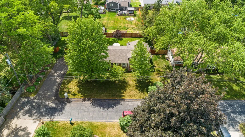 5365 Barkley Street Commerce Charter Township MI 48382