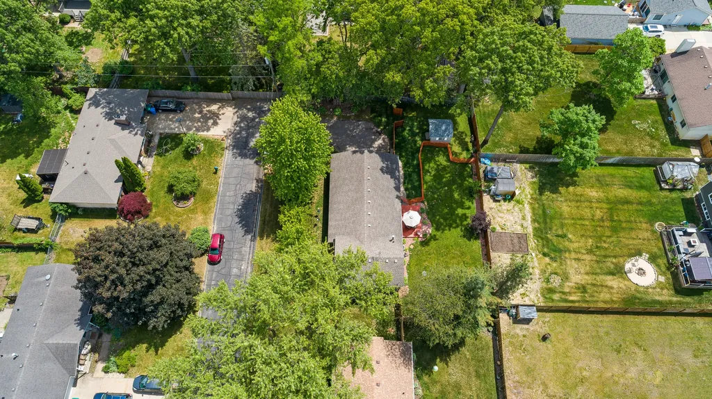 5365 Barkley Street Commerce Charter Township MI 48382