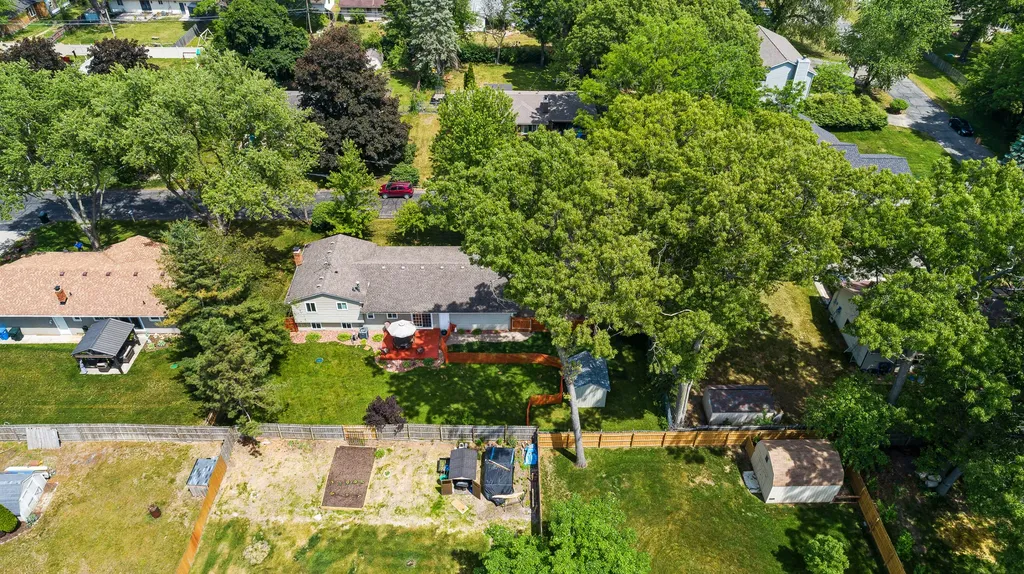 5365 Barkley Street Commerce Charter Township MI 48382