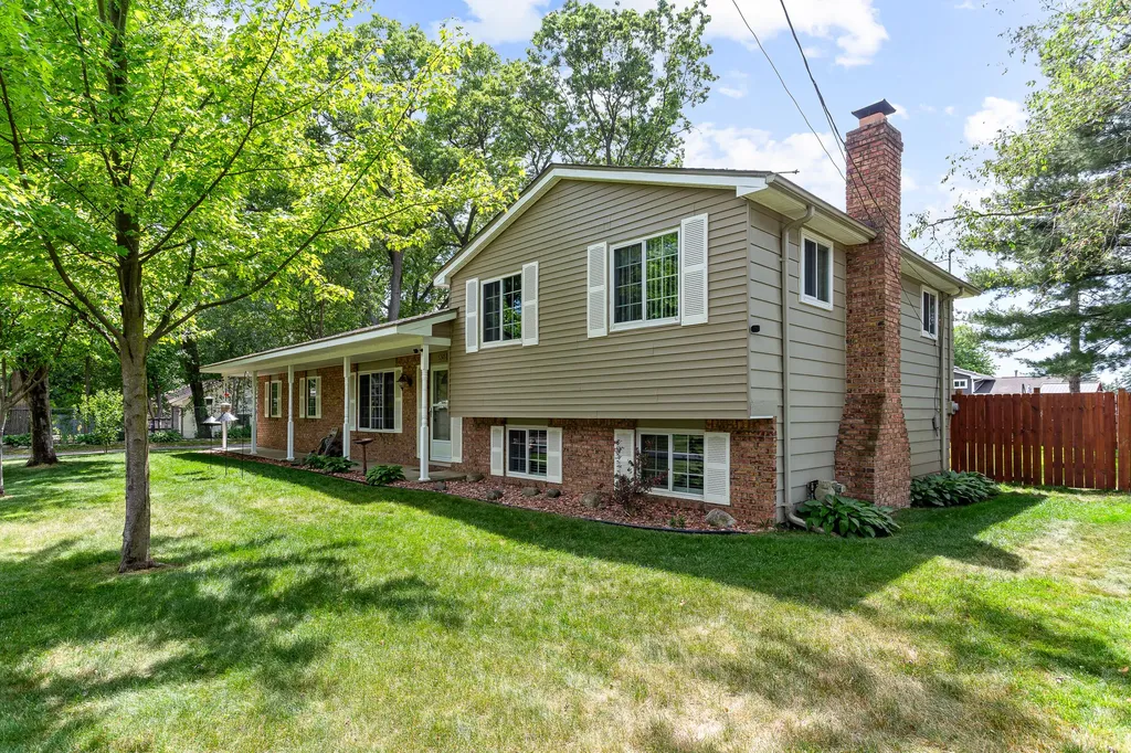 5365 Barkley Street Commerce Charter Township MI 48382