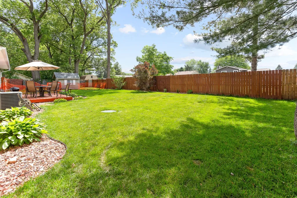 5365 Barkley Street Commerce Charter Township MI 48382