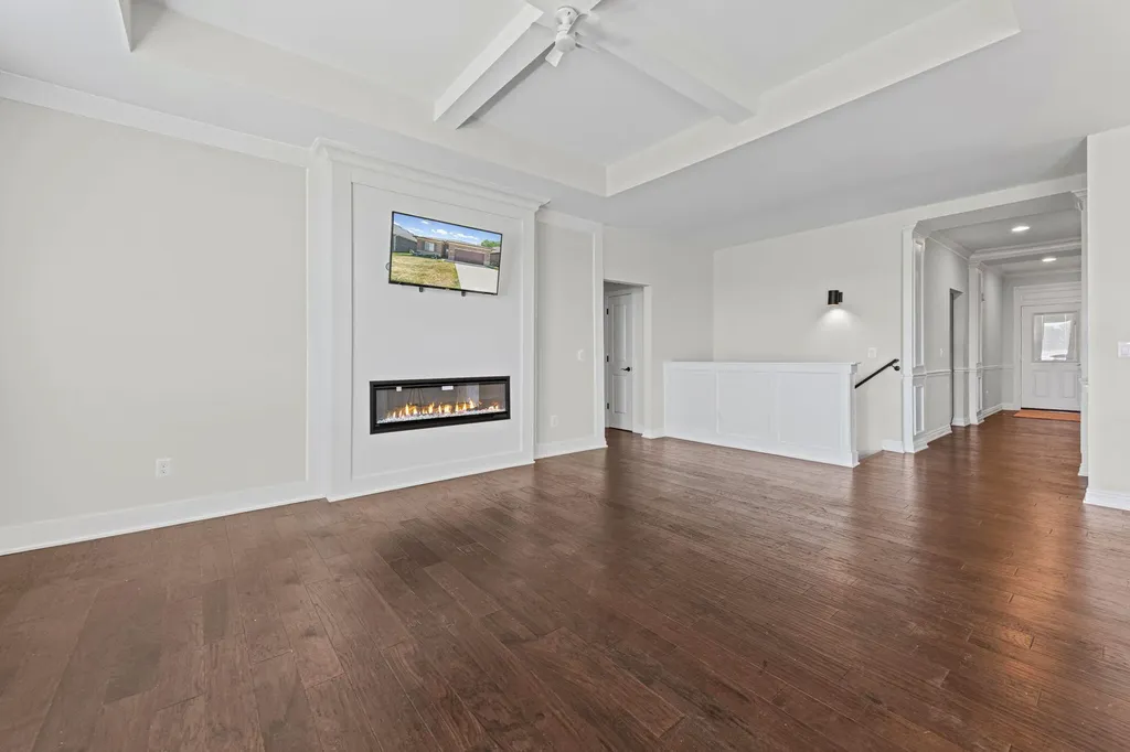 15300 Eton Pointe Drive Clinton Charter Township MI 48035