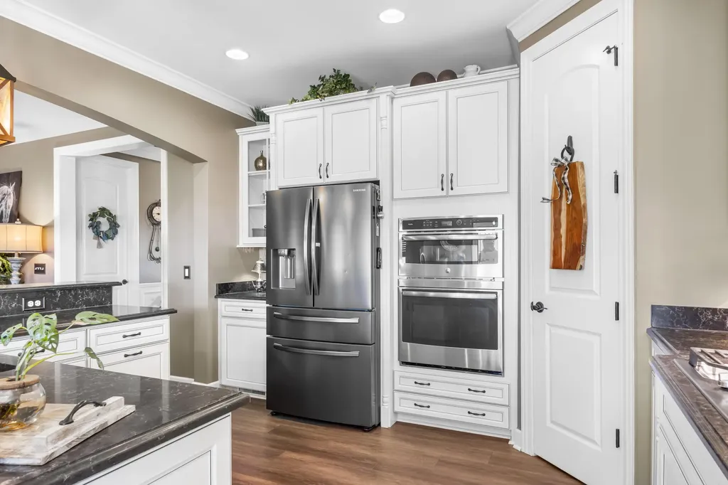 24523 Pinnacle Circle Lyon Charter Township MI 48178