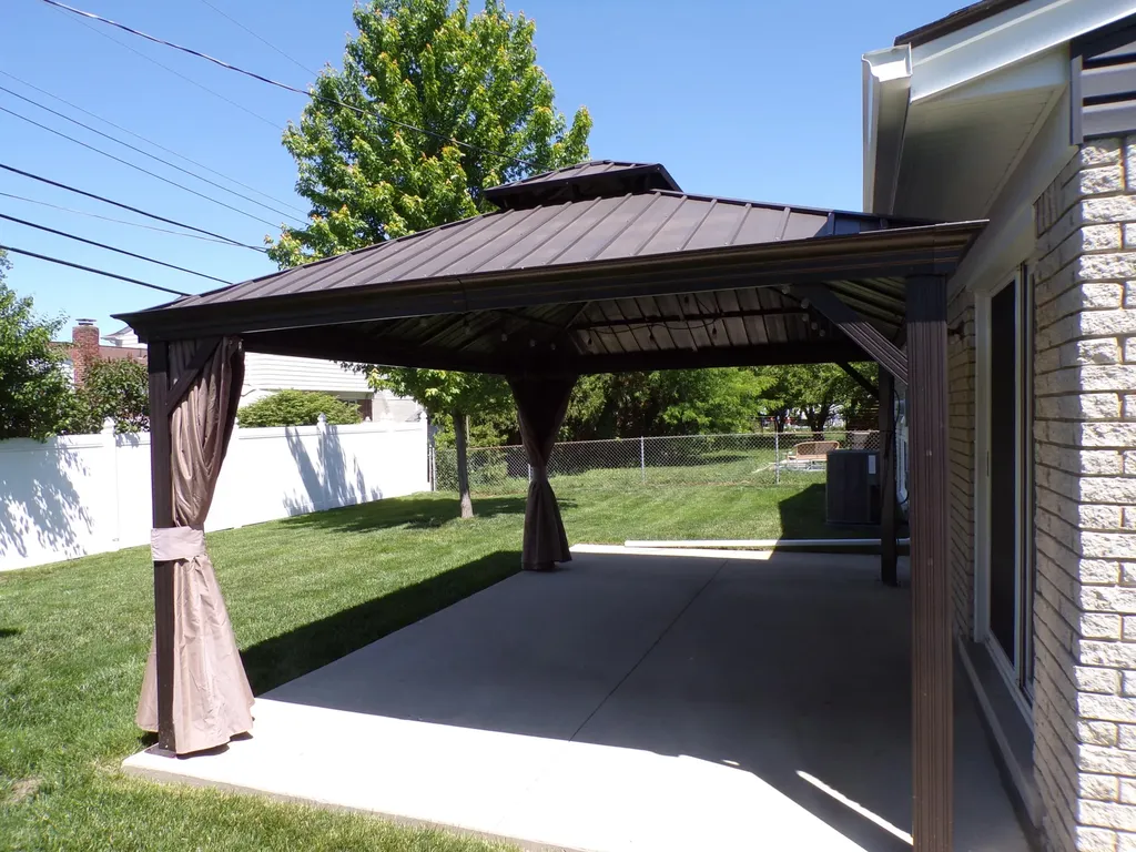 31541 Madison Avenue Madison Heights City MI 48071