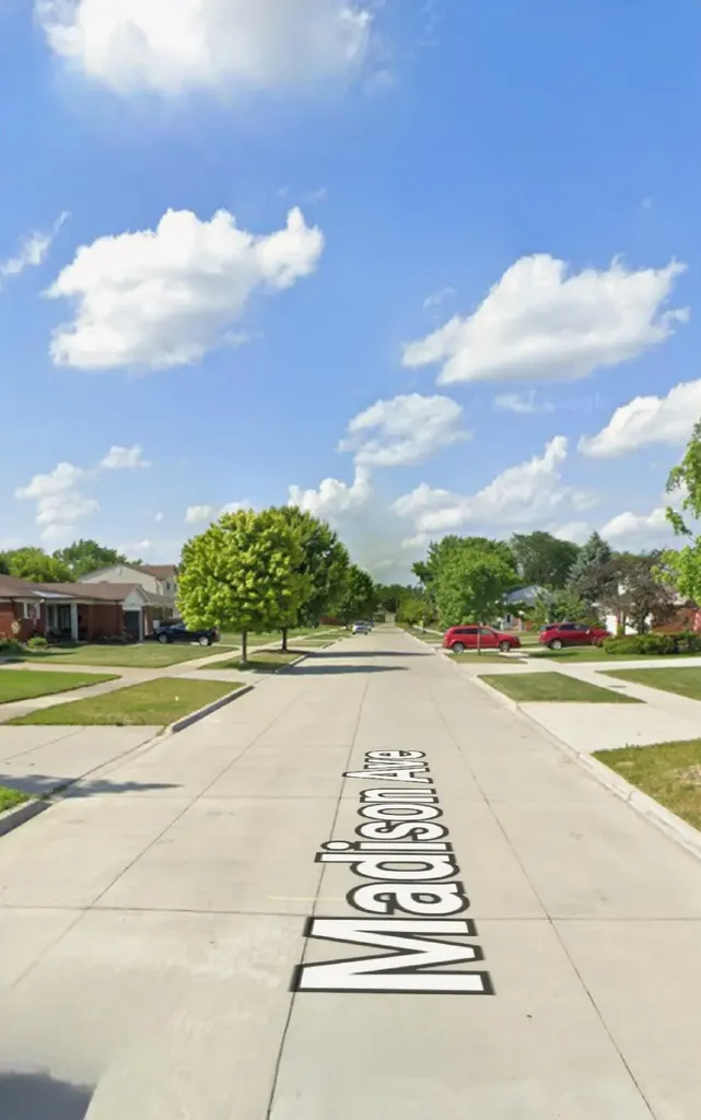 31541 Madison Avenue Madison Heights City MI 48071