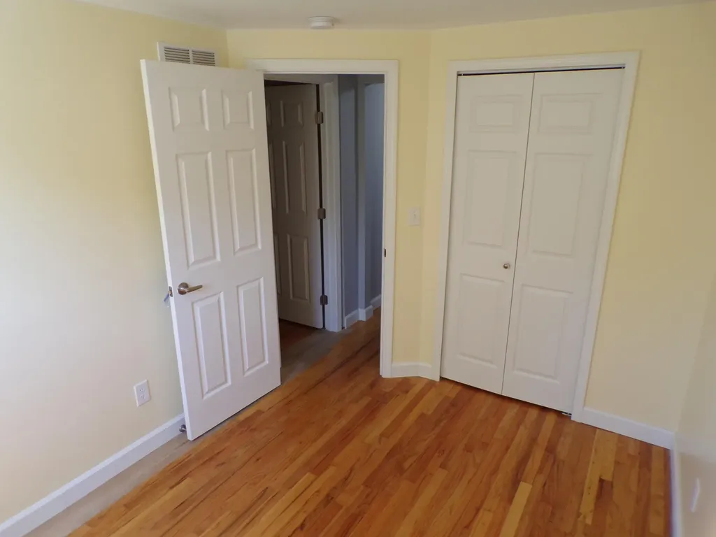 31541 Madison Avenue Madison Heights City MI 48071