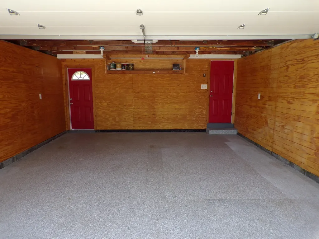 31541 Madison Avenue Madison Heights City MI 48071