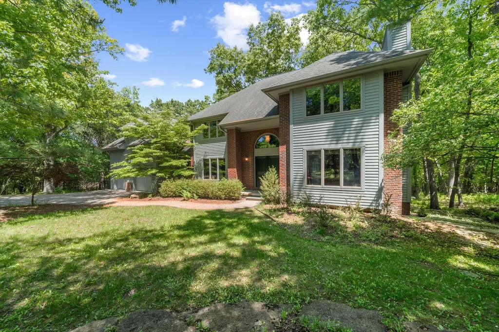 5599 Great Hawk Circle Superior Charter Township MI 48105
