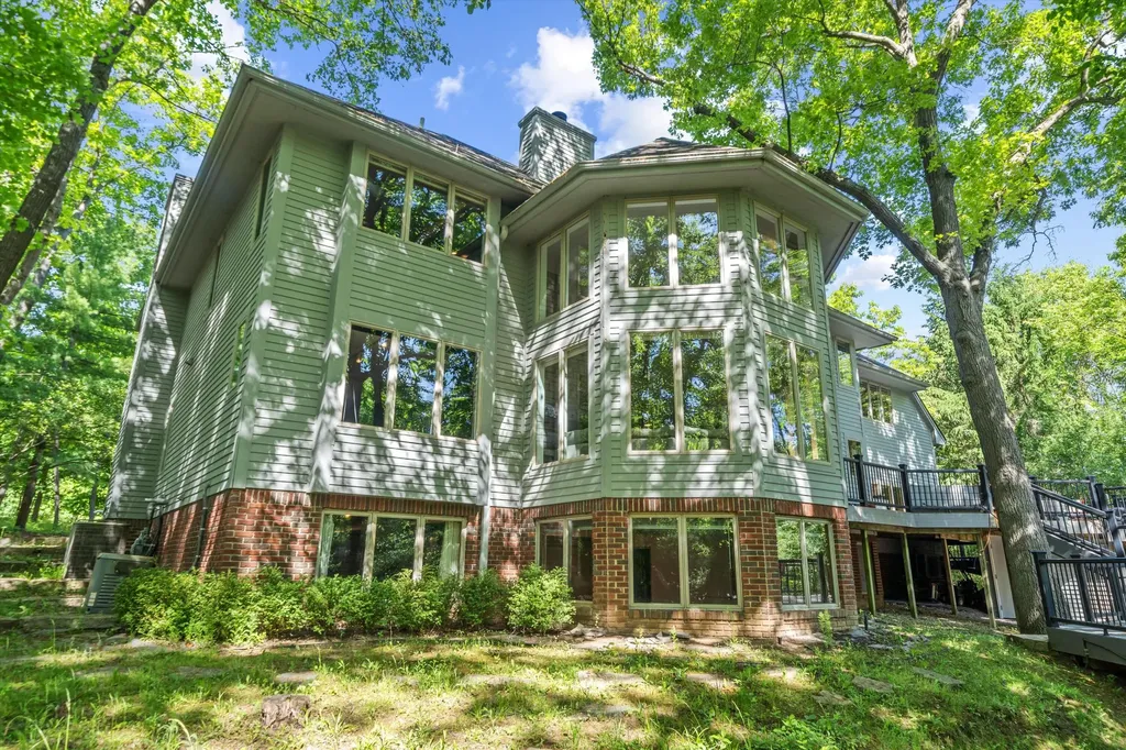 5599 Great Hawk Circle Superior Charter Township MI 48105
