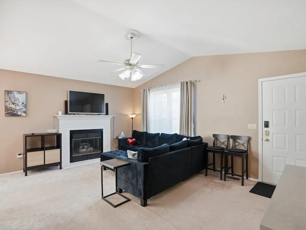 7652 Woodview Drive Waterford Charter Township MI 48327