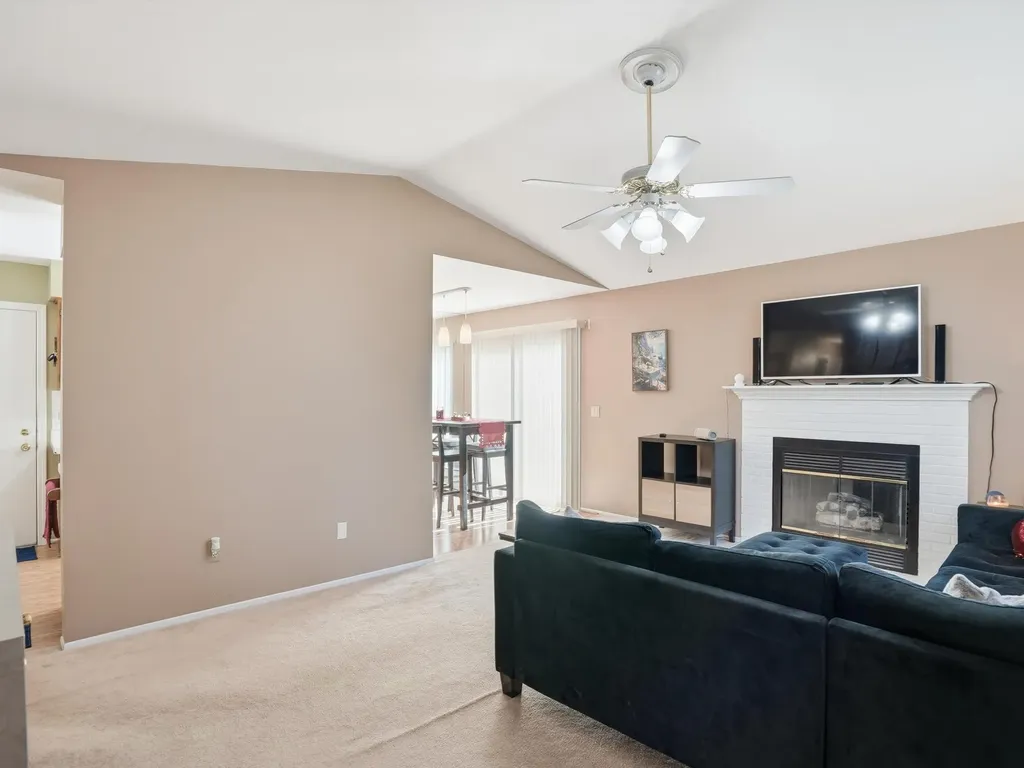 7652 Woodview Drive Waterford Charter Township MI 48327