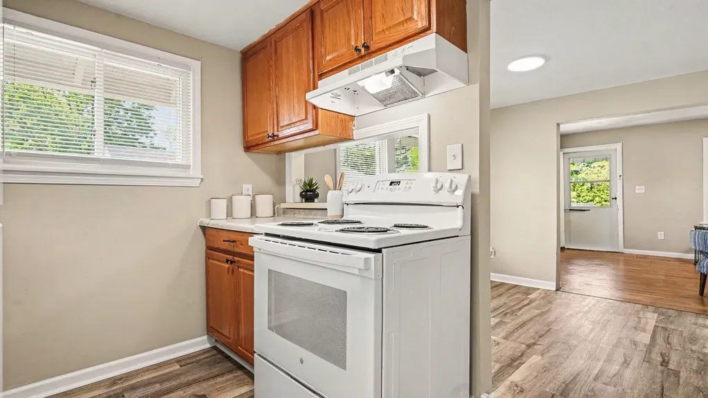 458 Dupont Avenue Ypsilanti Charter Township MI 48197