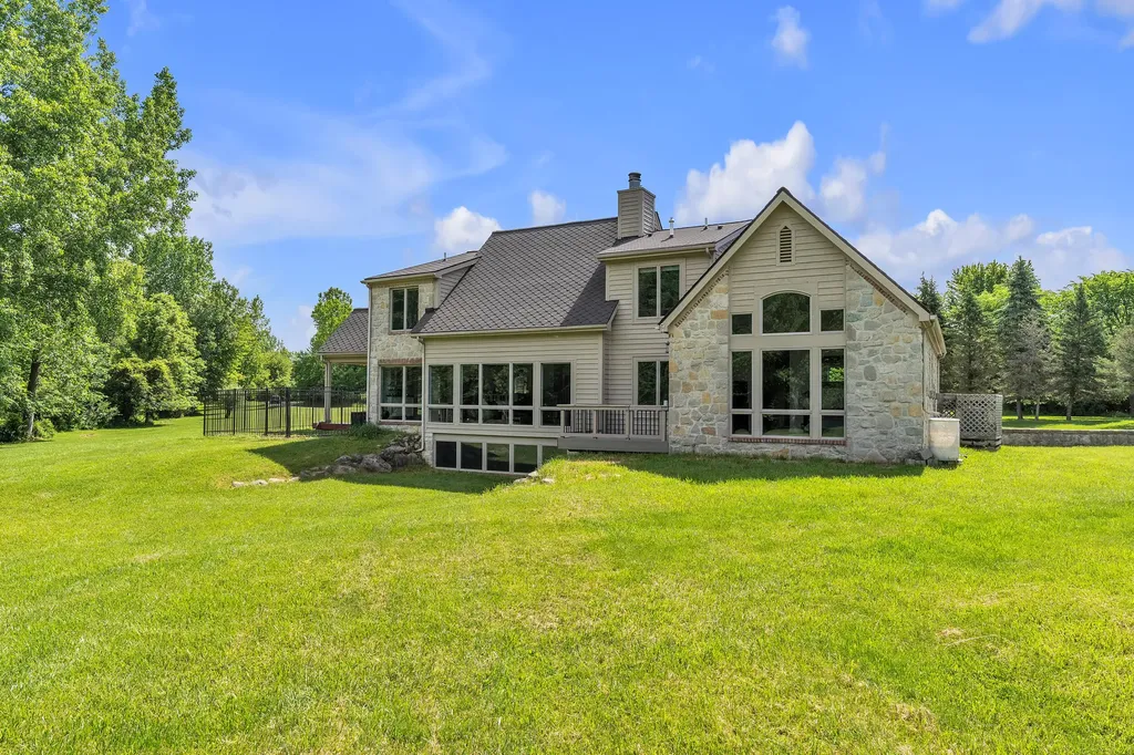 2665 White Tail Court Northfield Township MI 48178