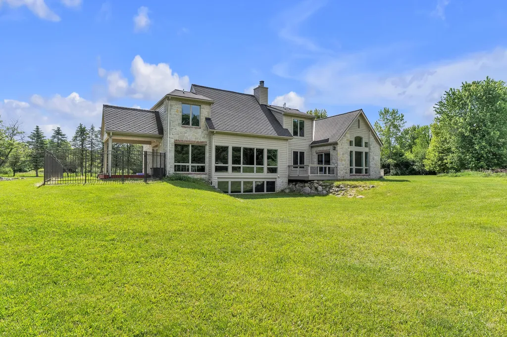 2665 White Tail Court Northfield Township MI 48178
