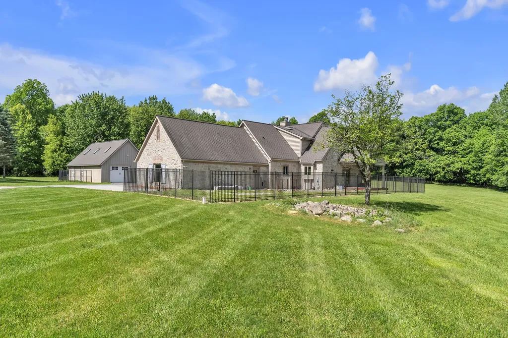 2665 White Tail Court Northfield Township MI 48178