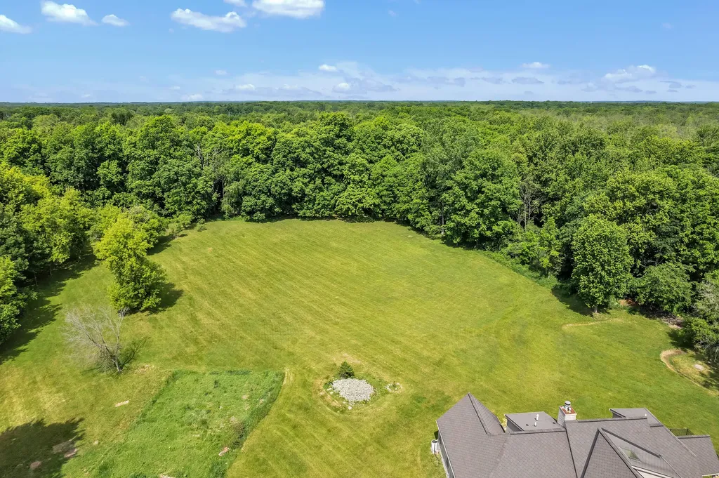 2665 White Tail Court Northfield Township MI 48178