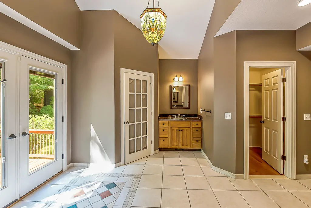 1236 Westview Way Scio Township MI 48103
