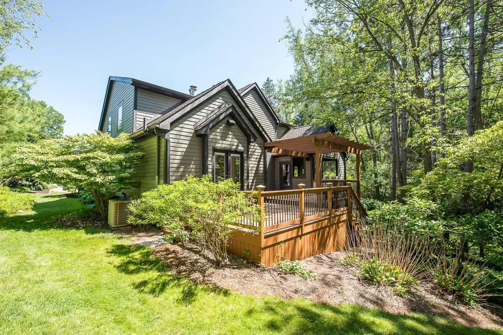 1236 Westview Way Scio Township MI 48103