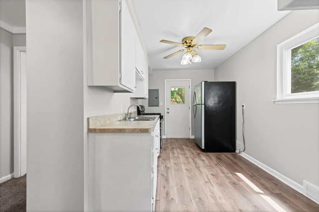 20436 Inkster Road Redford Charter Township MI 48240