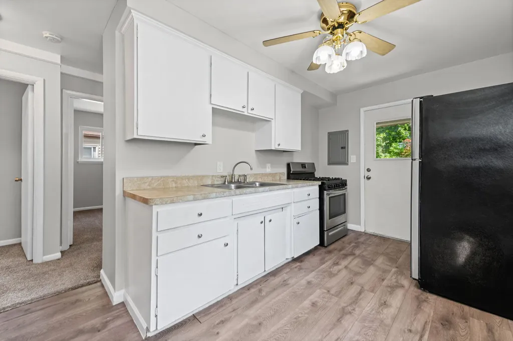 20436 Inkster Road Redford Charter Township MI 48240