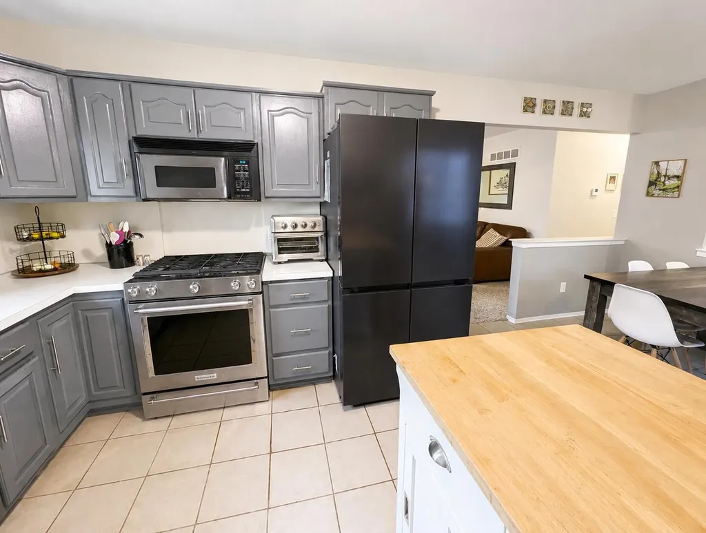 34354 Virgil Street Harrison Charter Township MI 48045