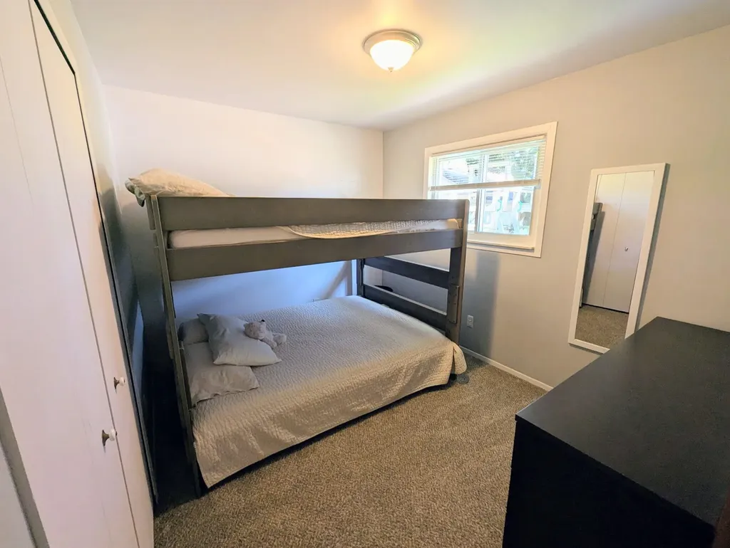 34354 Virgil Street Harrison Charter Township MI 48045
