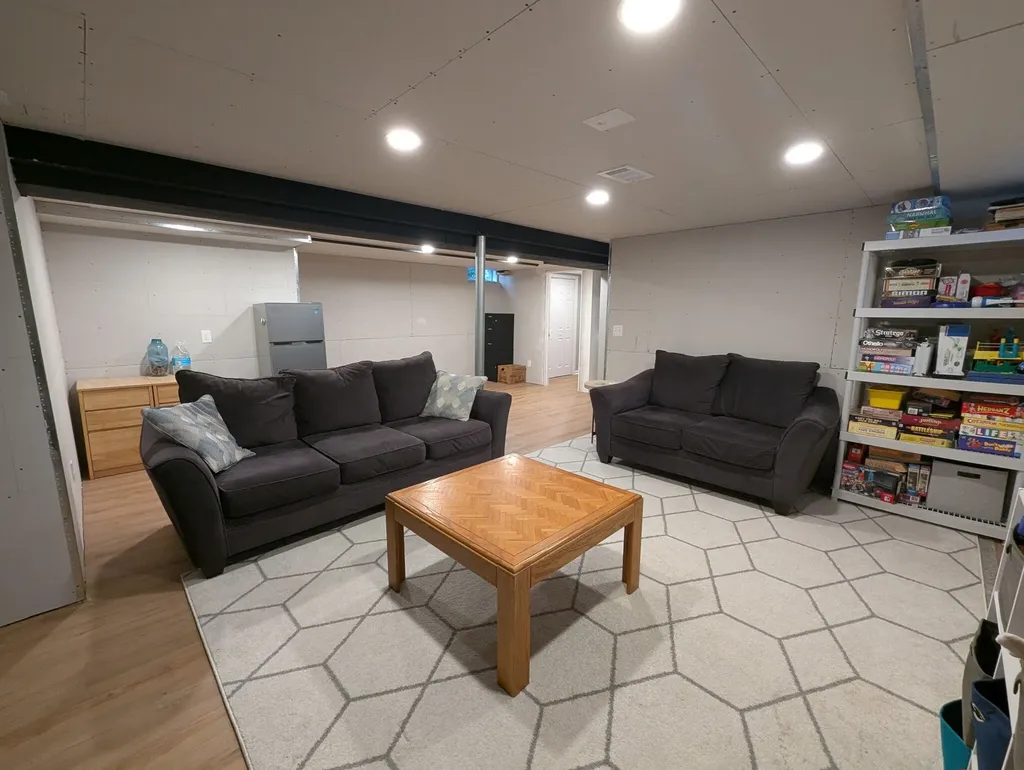 34354 Virgil Street Harrison Charter Township MI 48045
