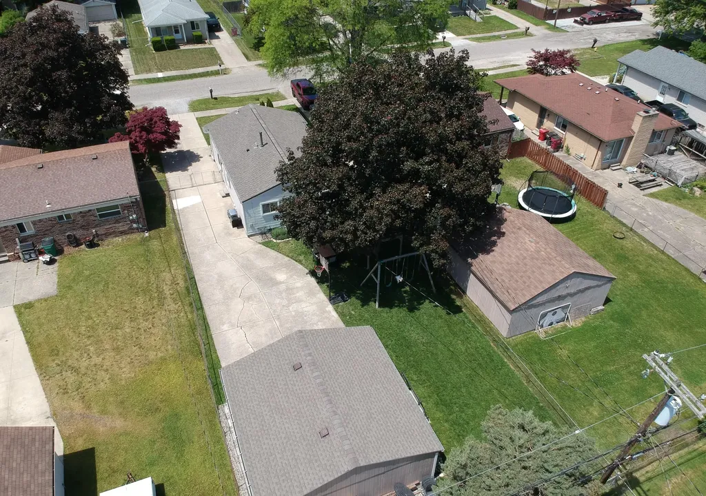 34354 Virgil Street Harrison Charter Township MI 48045