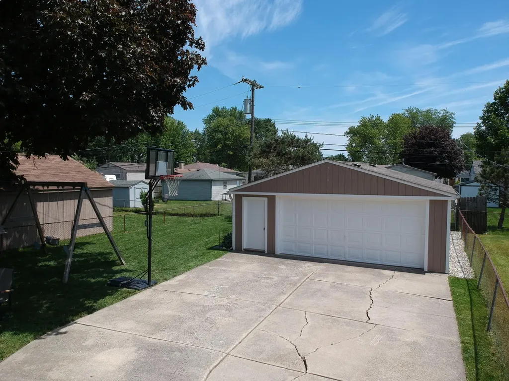 34354 Virgil Street Harrison Charter Township MI 48045